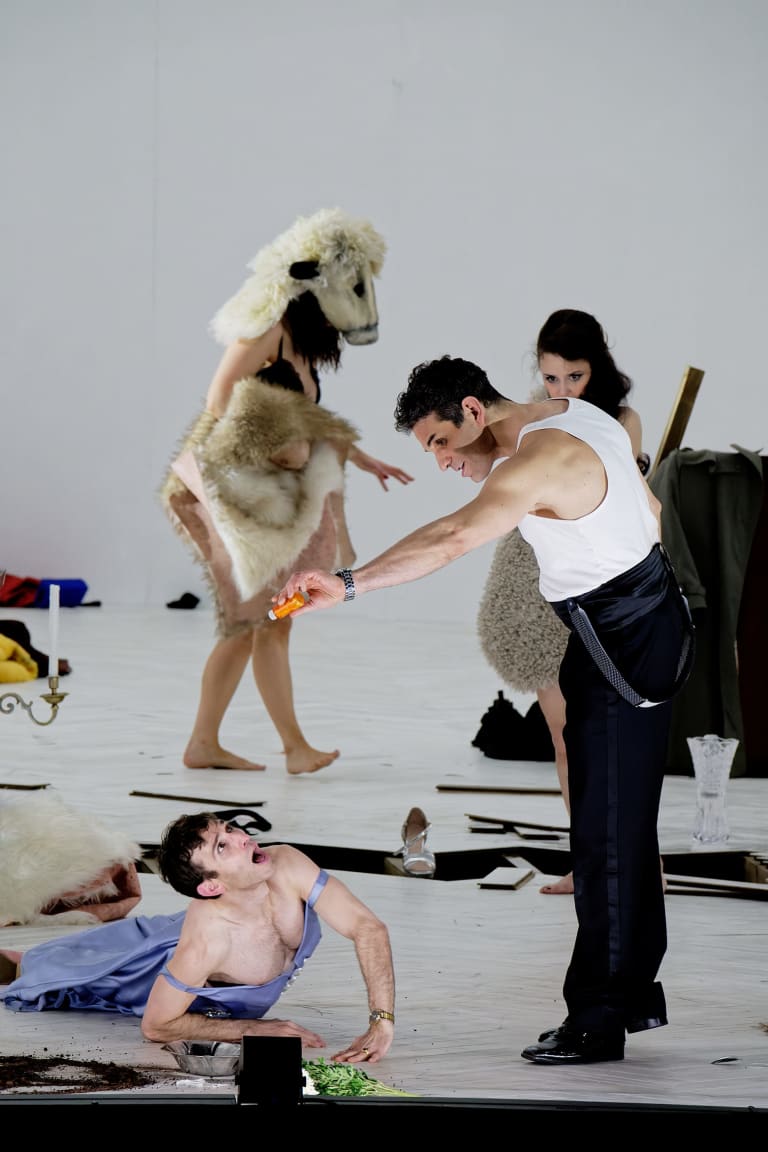 The Exterminating Angel - 42