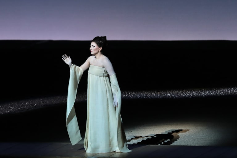 Madame Butterfly (saison 19/20)  - 7