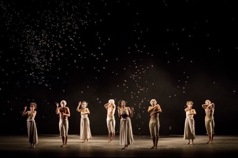 ann-ray-jiri-kylian-AP-1808_SECHS TÄNZE_J Kylian (c) ann ray OnP