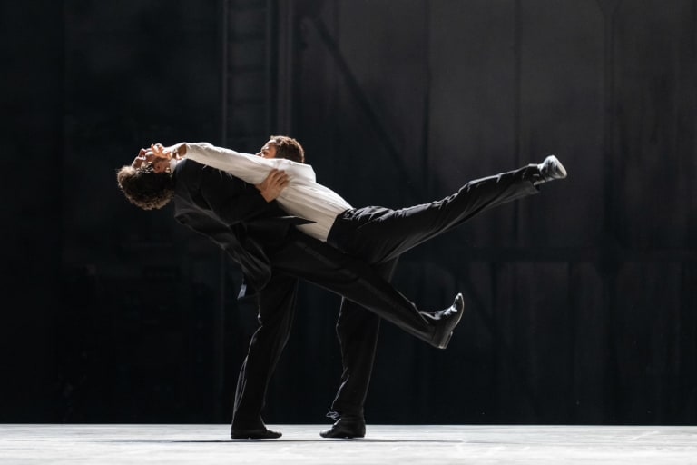 PIT2223_YKellerman_0316_GEN.1758_PIT_Bobbi Jene Smith Or Schraiber_Mickaël Lafon Jack Gasztowtt (c) Yonathan Kellerman OnP