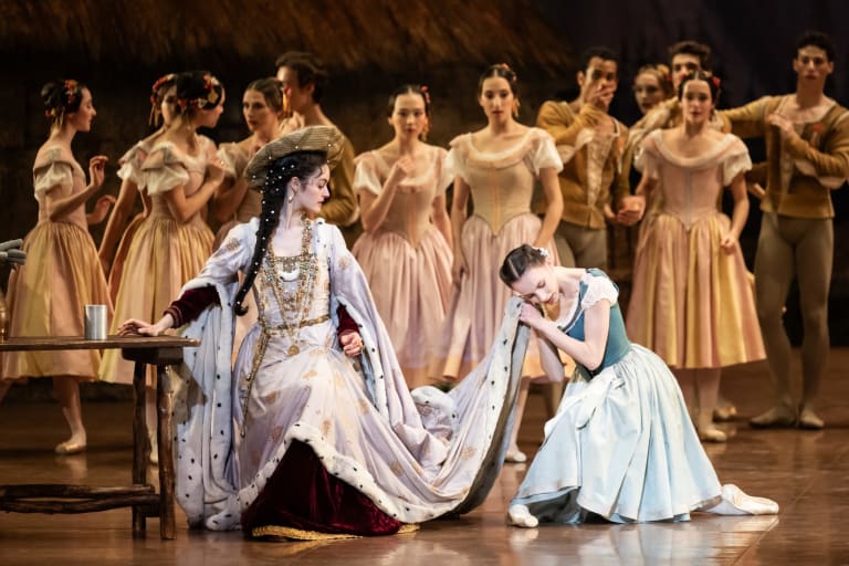 _Z9Z5896_GISELLE_Coralli Perrot_Bleuenn Battistoni Margaux Gaudy-Talazac (c) Julien Benhamou OnP