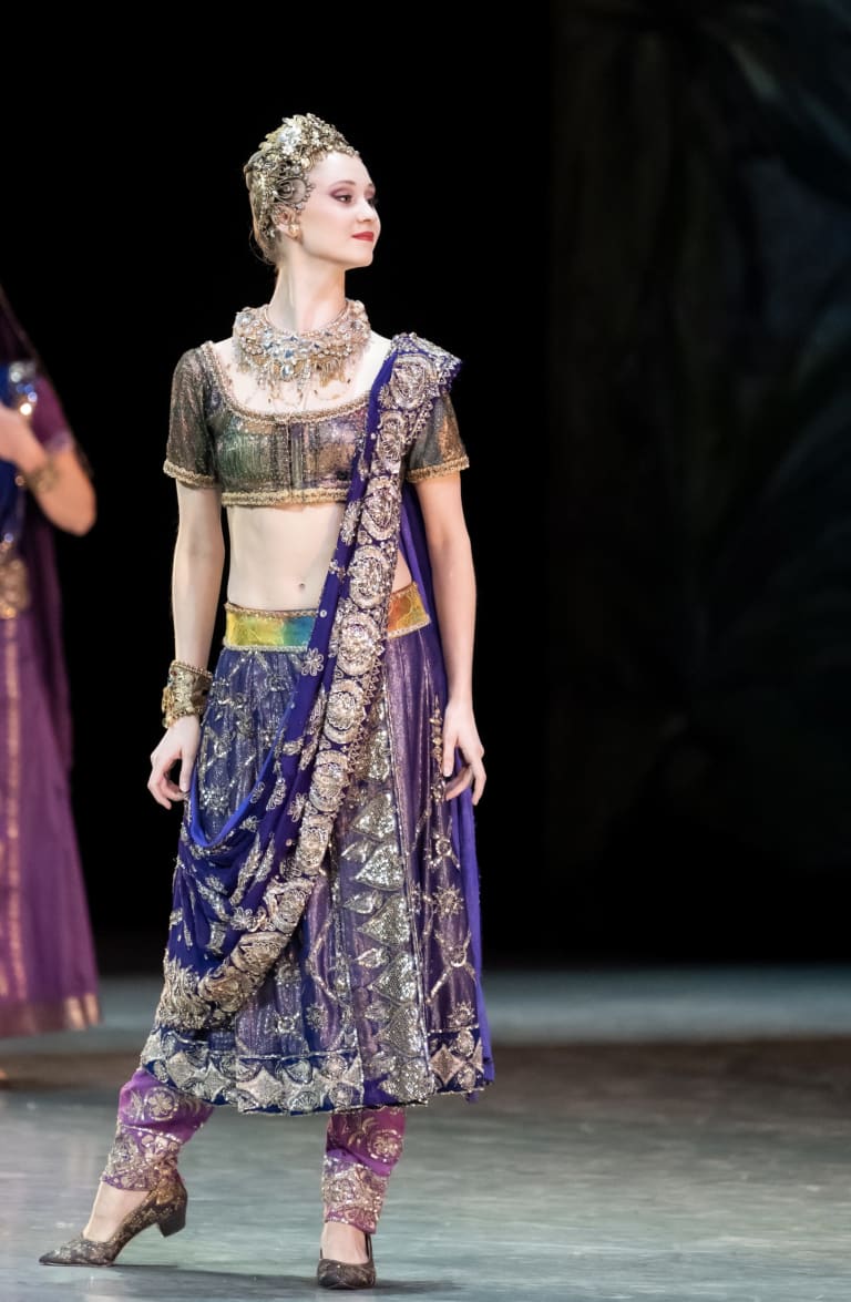 4_DSC7374_BAYADERE_NOUREEV_Bianca Scudamore (Gamzatti) (c) Julien Benhamou OnP