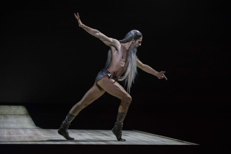 At the Hawk’s Well (saison 19/20)