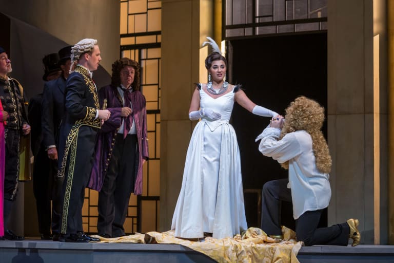 Manon (saison 24/25)