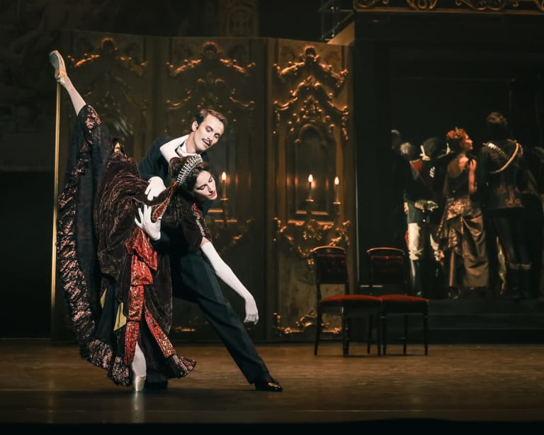 MHB_9449_MAYERLING_K MacMillan_H Bourdon Jl Quer (c) Maria Helena Buckley OnP