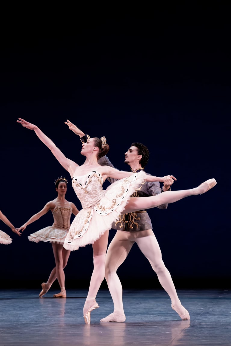 4_018-230202-BalIm_BALLET IMPERIAL_George Balanchine_Valentine Colasante Pablo Legasa (c) Agathe Poupeney OnP
