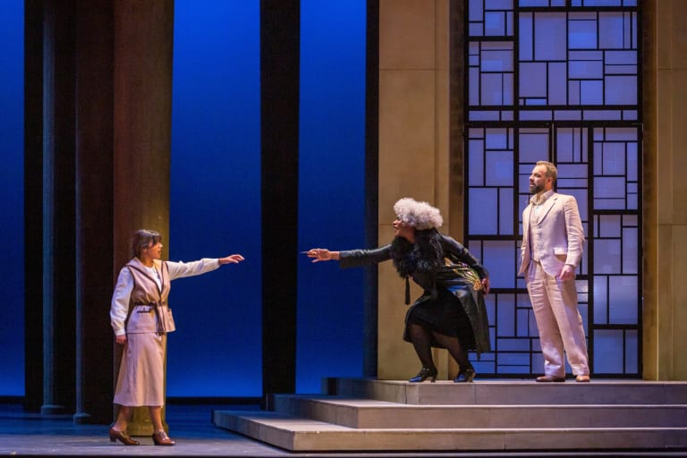 Manon (saison 24/25)