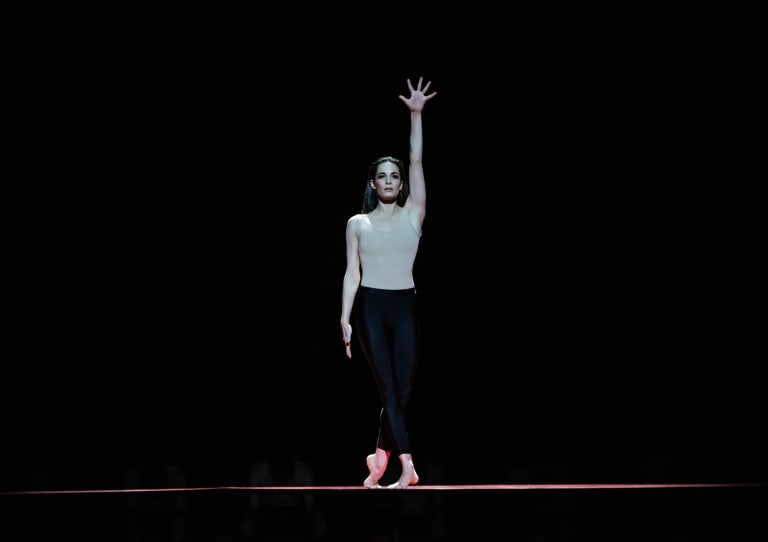 _DSC3153_BOLERO_Maurice Béjart_Amandine Albisson (c) Julien Benhamou OnP