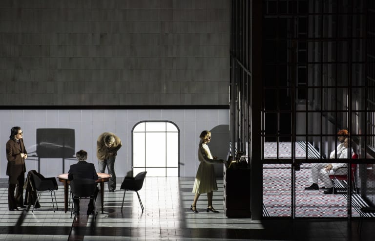 Hamlet 22-23 © Bernd Uhlig - OnP (1)