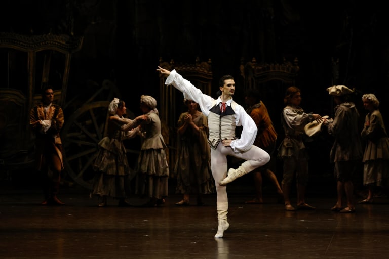 2023 06-HIST-©Loboff-1025_HISTOIRE MANON_K. MacMillan_Pablo Legasa (c) Svetlana Loboff OnP