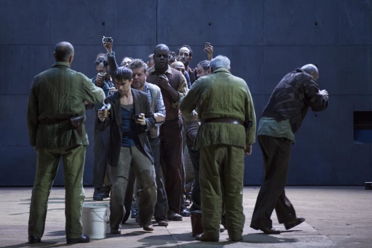 De la maison des morts (saison 17/18) - 8