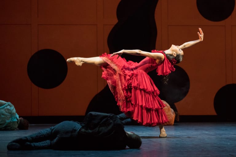 7_ann-ray-carmen-pregen-0151_CARMEN_MATS-EK_Letizia-Galloni-(Carmen)-Simon-Le-Borgne-(Don-José)-(c)-Ann-Ray-OnP