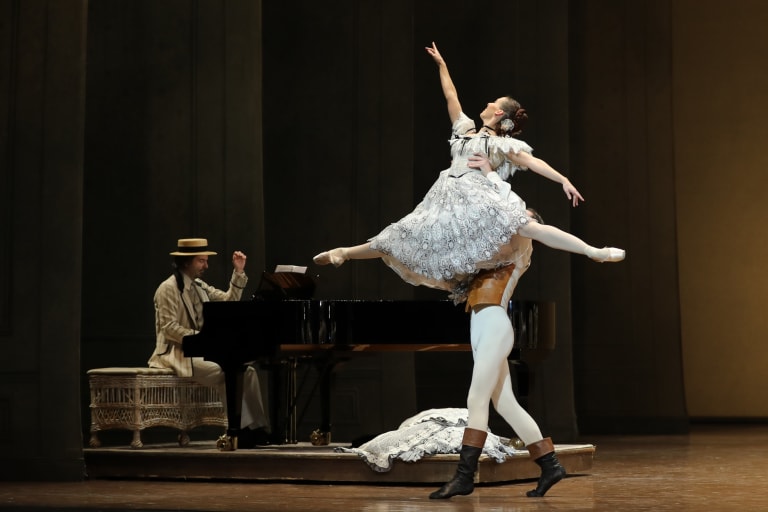 La Dame aux camélias (saison 18/19)