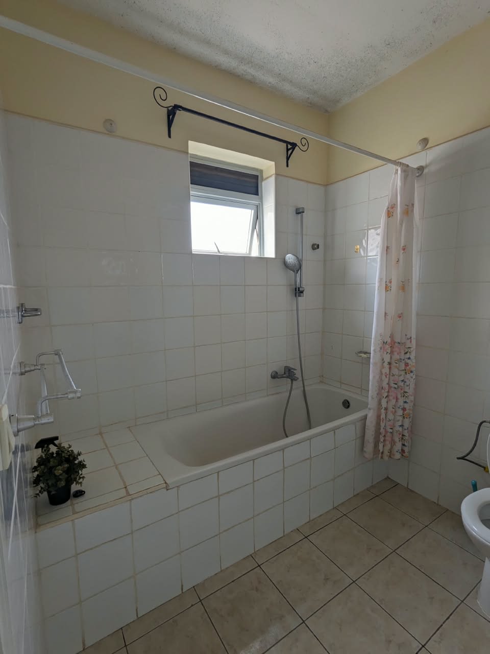 3 Bedroom House For Rent In Kibagabaga (Furnished or Unfurnished Options)