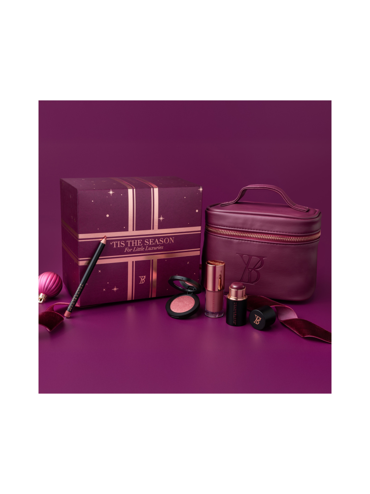 Tis the season for little luxuries plum -lahjapakkaus 4 tuotetta + meikkilaukku