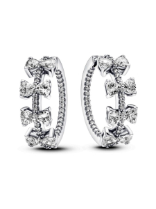 Pandora - Säihkyvä rusettirivi -korvarenkaat Bow sterling silver hoop earrings with clear cubic zirconia Sterling silver  Cubic Zirconia Clear 293545C01 Pandora - Säihkyvä rusettirivi -korvarenkaat Bow sterling silver hoop earrings with clear cubic zirconia Sterling silver  Cubic Zirconia Clear 293545C01 | Stockmann