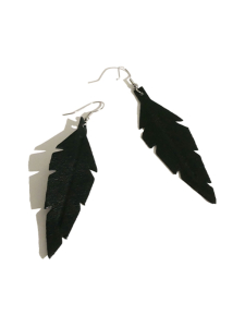 VIAMINNET - Feathers Midi -korvakorut - MUSTA VIAMINNET - Feathers Midi -korvakorut - MUSTA | Stockmann