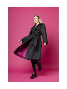 Miia Halmesmaa - TIKKITAKKI, MUSTA - MUSTA | Stockmann