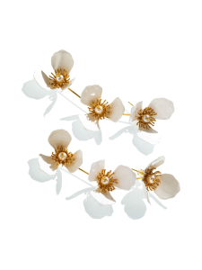 Upcycle with Jing - Kolminkertaiset Omenakukka Korvaneulat - Valkoinen - VALKOINEN | Stockmann