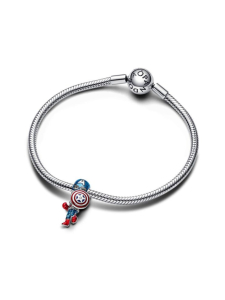 Pandora - Marvel Kostajat Kapteeni Amerikka -hela Marvel Captain America sterling silver charm with clear and red cubic zirconia, red and blue enamel Sterling silver Enamel Cubic Zirconia Blue 793129C01 | Stockmann