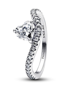 Pandora - Aaltoileva pavésydän -sormusWave heart sterling silver ring with clear cubic zirconia Wavy Pavé Heart Ring | Stockmann