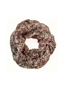 Lasessor - Muumi Pikku Myy -silkkituubihuivi 70x80cm - ROSA Lasessor - Muumi Pikku Myy -silkkituubihuivi 70x80cm - ROSA | Stockmann
