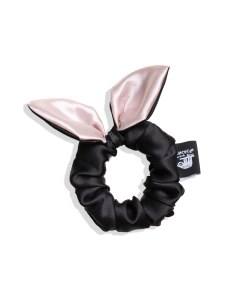 Upcycle with Jing - Pupu Silk Scrunchie S -hiusdonitsi - Musta-vaaleanpunainen - MUSTA JA VAALEANPUNAINEN Upcycle with Jing - Pupu Silk Scrunchie S -hiusdonitsi - Musta-vaaleanpunainen - MUSTA JA VAALEANPUNAINEN | Stockmann