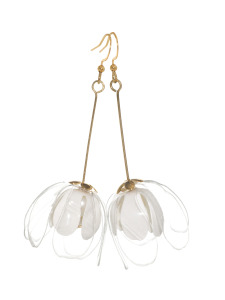 Upcycle with Jing - Jasmine Double Flower Korvakorut - Valkoinen - VALKOINEN Upcycle with Jing - Jasmine Double Flower Korvakorut - Valkoinen - VALKOINEN | Stockmann