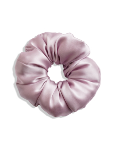 Upcycle with Jing - Oversized Pillow Scrunchie -hiusdonitsi - vaaleanpunainen Upcycle with Jing - Oversized Pillow Scrunchie -hiusdonitsi - vaaleanpunainen | Stockmann