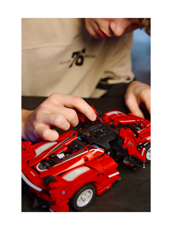LEGO TECHNIC - LEGO Technic Ferrari FXX K 42212 - photo 7 LEGO TECHNIC - LEGO Technic Ferrari FXX K 42212 | Stockmann - photo 7