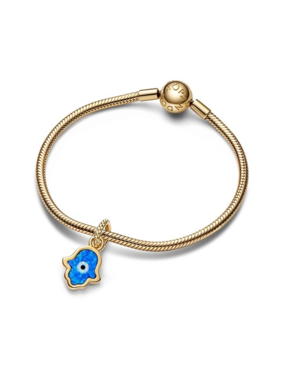 Pandora - Läpikuultava sininen hamsa-riipushela Hamsa hand 14k gold-plated dangle with deep blue and white lab-created opal and black man-made composite Opalescent Blue Hamsa Hand Dangle Charm 762699C01 | Stockmann - photo 2