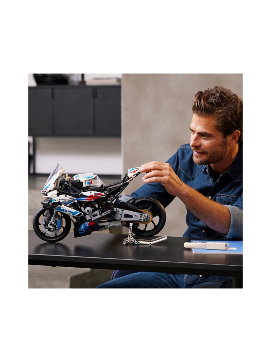 LEGO TECHNIC - LEGO Technic BMW M 1000 RR 42130 | Stockmann - photo 5
