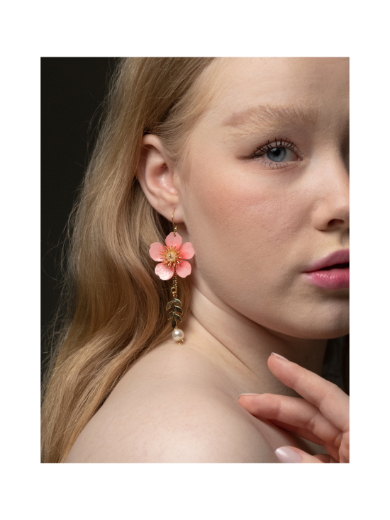 Upcycle with Jing - Kirsikankukka Sakura Spring Drop Korvakorut - PINKKI - photo 2 Upcycle with Jing - Kirsikankukka Sakura Spring Drop Korvakorut - PINKKI | Stockmann - photo 2