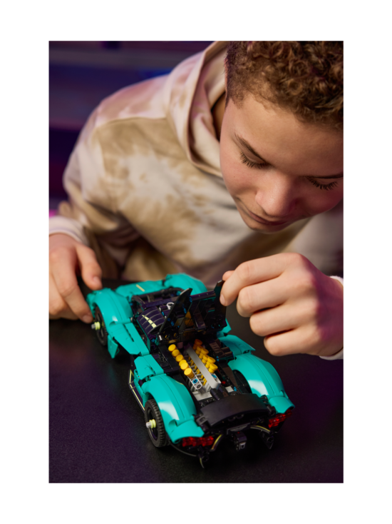 LEGO TECHNIC - LEGO Technic Aston Martin Valkyrie 42208 - photo 7 LEGO TECHNIC - LEGO Technic Aston Martin Valkyrie 42208 | Stockmann - photo 7