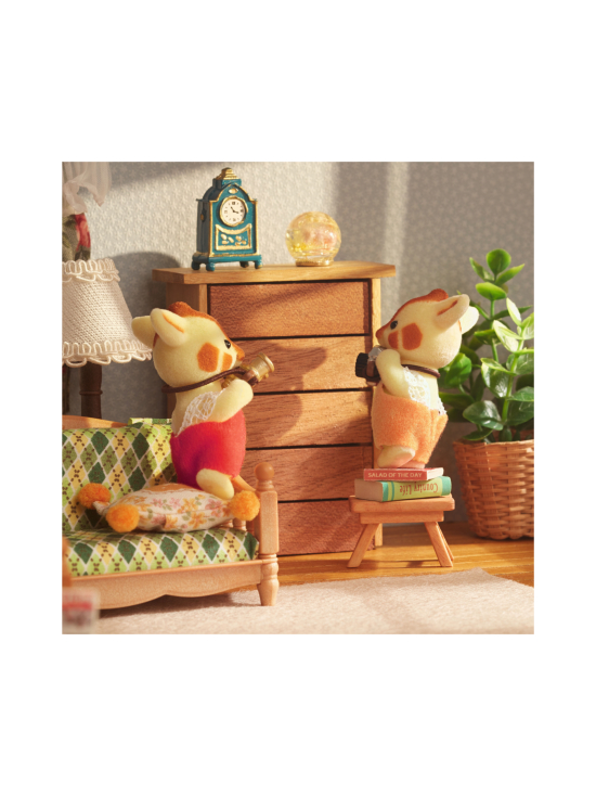 Sylvanian Families Highbranch Giraffe Family