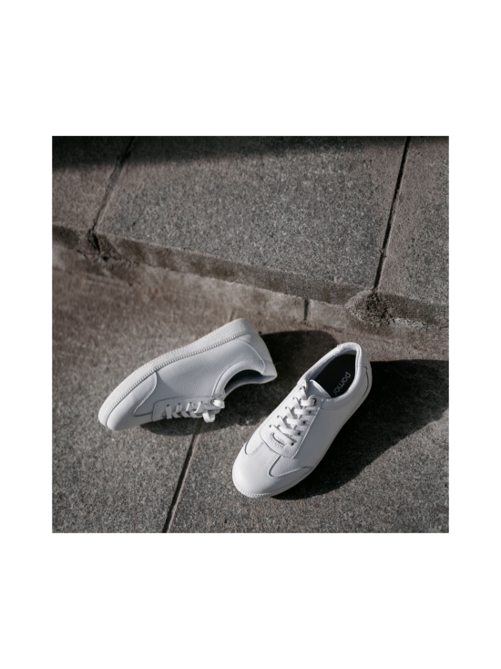Pomar - KARLA Naisten valkoiset tennarit - WHITE VIVIAN/WHITE SOLE - photo 6 Pomar - KARLA Naisten valkoiset tennarit - WHITE VIVIAN/WHITE SOLE | Stockmann - photo 6