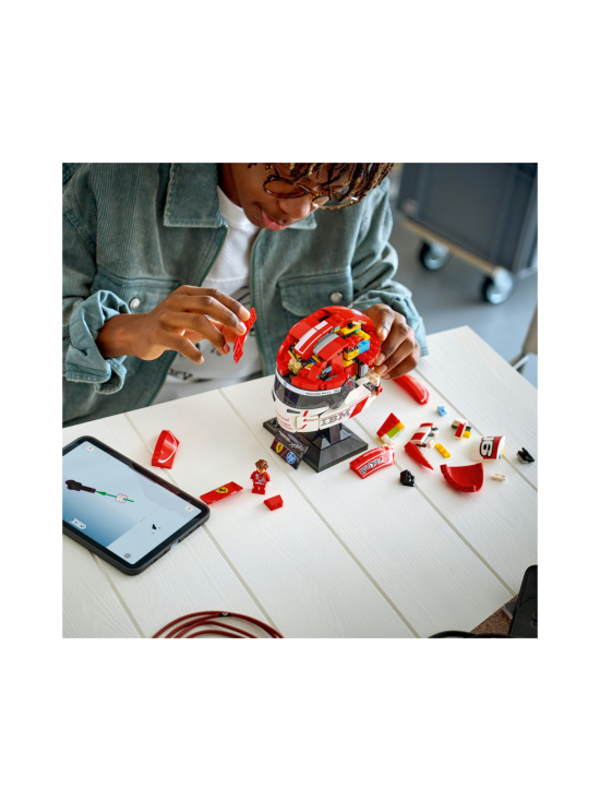 LEGO EDITIONS - LEGO Editions Formula 1 Scuderia Ferrari HP ‑kypärä – Charles Leclerc 43014 | Stockmann - photo 4