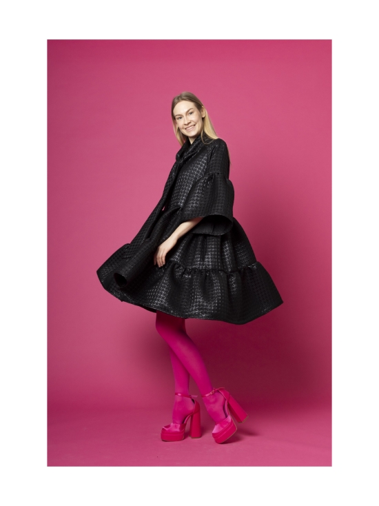 Miia Halmesmaa - LUSH- MEKKO, KUKONASKEL MUSTA - MUSTA | Stockmann - photo 3