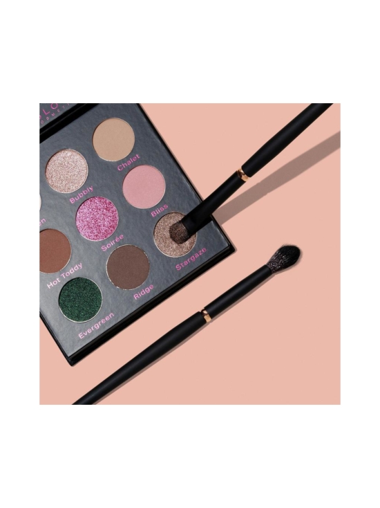 Youngblood - Weekender II Palette -monikäyttöinen meikkipaletti (sis. eri 13 tuotetta) - 12 - photo 2 Youngblood - Weekender II Palette -monikäyttöinen meikkipaletti (sis. eri 13 tuotetta) - 12 | Stockmann - photo 2