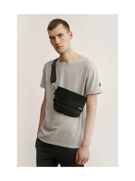 Globe Hope - PILKE vyölaukku, musta - MUSTA | Stockmann - photo 1