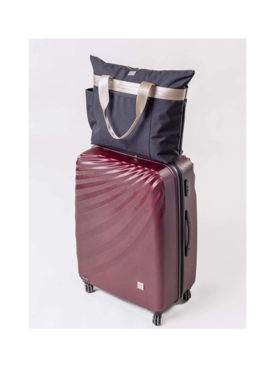 Globe Hope - REISSU viikonloppulaukku, musta-beige - MUSTA - photo 2 Globe Hope - REISSU viikonloppulaukku, musta-beige - MUSTA | Stockmann - photo 2