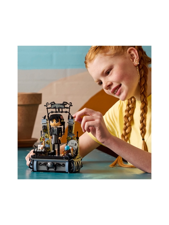 LEGO WEDNESDAY - LEGO WEDNESDAY Wednesday Addams ‑hahmo 76780 - photo 4 LEGO WEDNESDAY - LEGO WEDNESDAY Wednesday Addams ‑hahmo 76780 | Stockmann - photo 4
