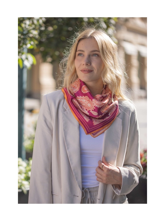 Lasessor - Tilda -silkkihuivi - FUKSIA | Stockmann - photo 2