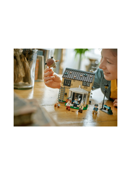 LEGO HARRY POTTER - LEGO Harry Potter TM Likusteritie: Marge-tädin vierailu 76451 - photo 4 LEGO HARRY POTTER - LEGO Harry Potter TM Likusteritie: Marge-tädin vierailu 76451 | Stockmann - photo 4