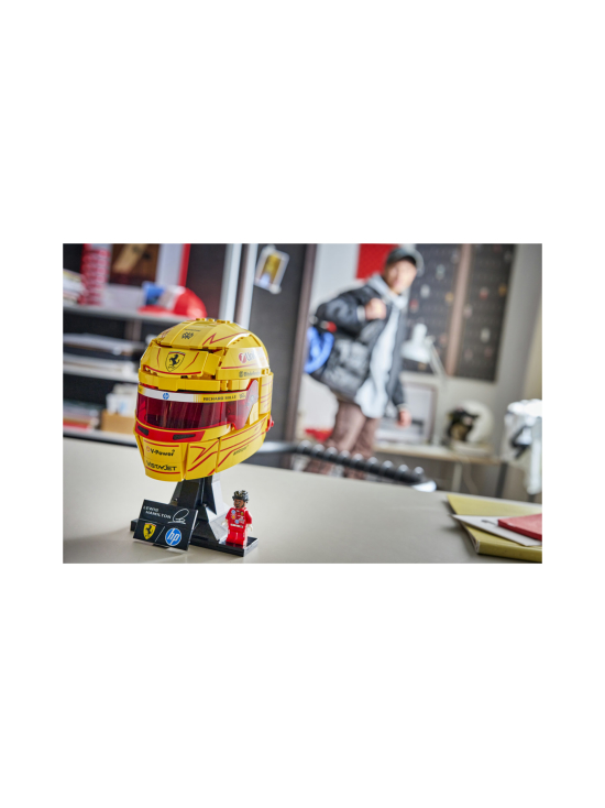 LEGO EDITIONS - LEGO Editions Formula 1 Scuderia Ferrari HP -kypärä – Lewis Hamilton 43022 | Stockmann - photo 5