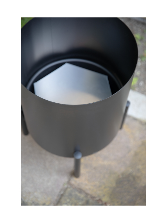 Eva Solo Outdoor - Simply Grow ulkoruukku Ø 32 cm - MUSTA - photo 6 Eva Solo Outdoor - Simply Grow ulkoruukku Ø 32 cm - MUSTA | Stockmann - photo 6