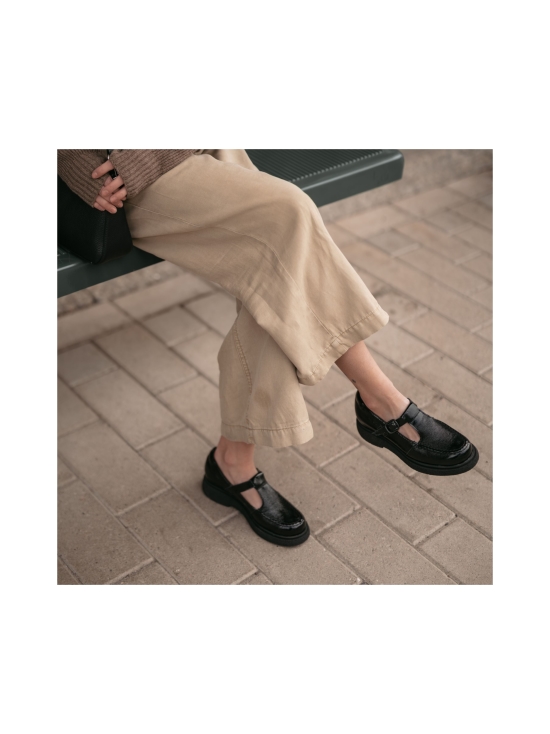 Pomar - MELISSA Naisten Mary Jane-kengät - BLACK PATENT/BLACK SOLE - photo 2 Pomar - MELISSA Naisten Mary Jane-kengät - BLACK PATENT/BLACK SOLE | Stockmann - photo 2