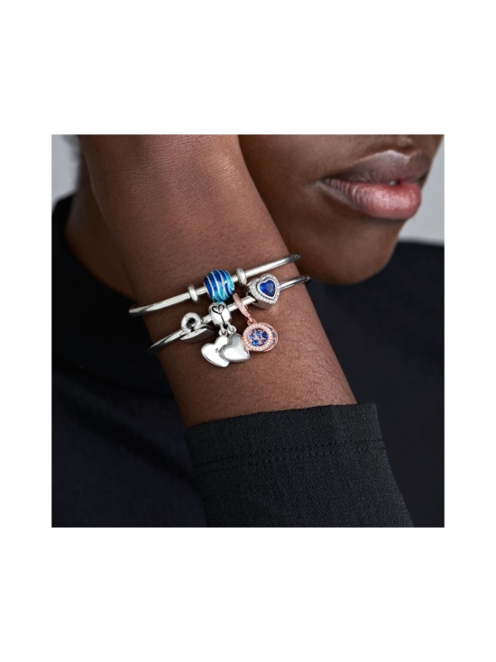 Pandora - Mother and son splitable silver dangle with black enamel Mother & Son Heart Split Dangle Charm 797777EN16 | Stockmann - photo 2