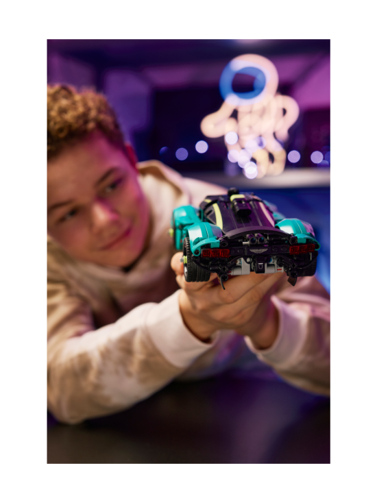 LEGO TECHNIC - LEGO Technic Aston Martin Valkyrie 42208 - photo 4 LEGO TECHNIC - LEGO Technic Aston Martin Valkyrie 42208 | Stockmann - photo 4