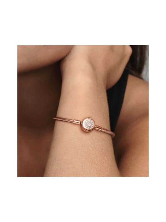 Pandora - Snake chain 14k rose gold-plated bracelet and crown O clasp with clear cubic zirconia Pandora Moments säihkyvä kruunupäinen O -käärmeketjurannekoru 589046C01 | Stockmann - photo 3